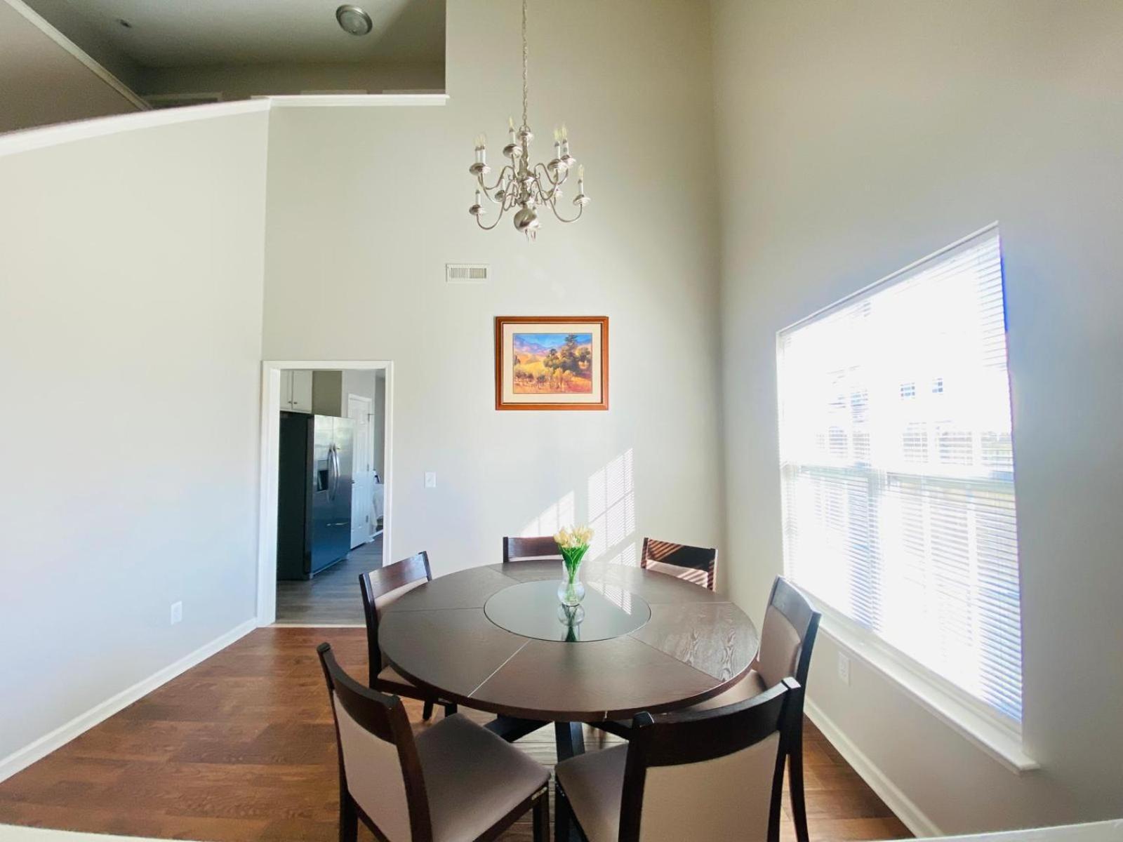 Spacious Room With Shared Bathroom Raleigh Exterior photo